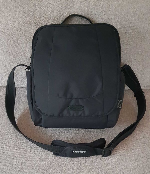 PacSafe Metrosafe 300 GII 13" Laptop Bag/ Carry-on travel bag - Black