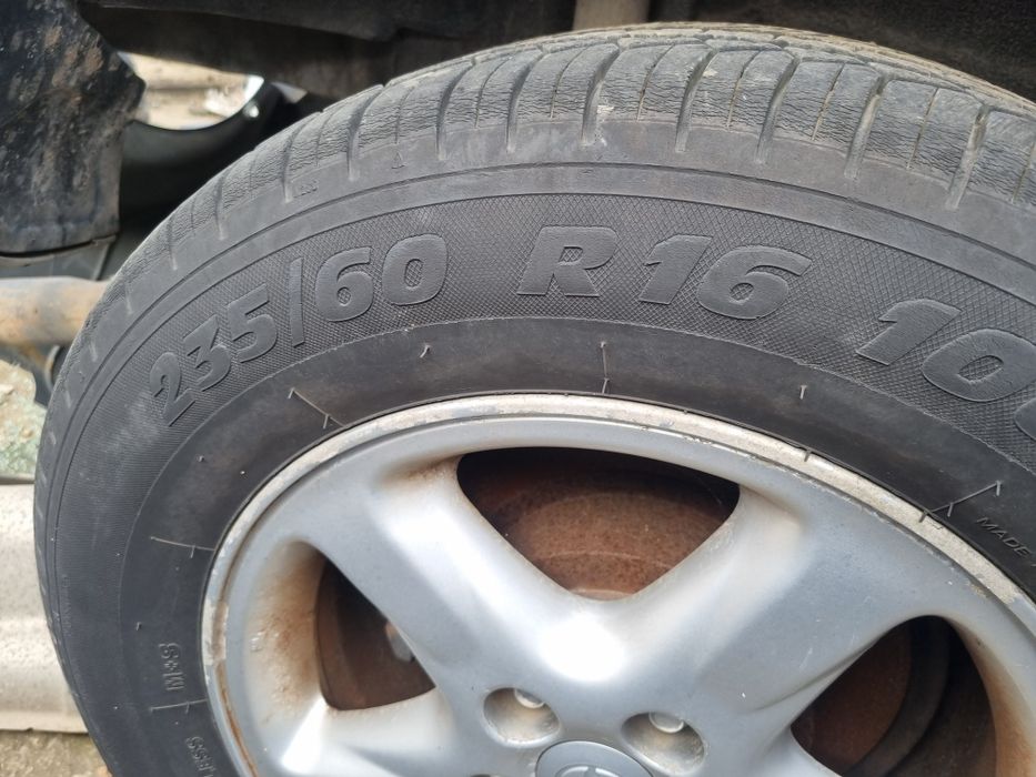 Резервна гума за Toyota Rav 4 235/60/16
