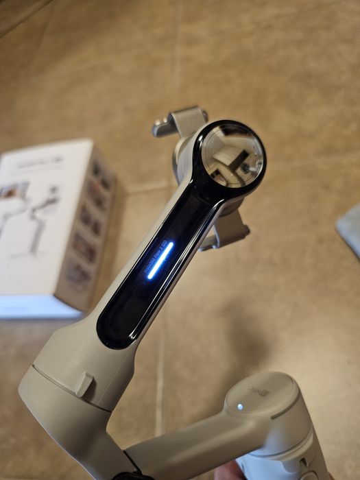 Insta 360 flow 2 pro гимбал