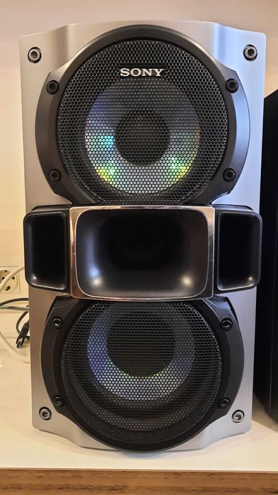 аудио система SONY с дист-топ състояние