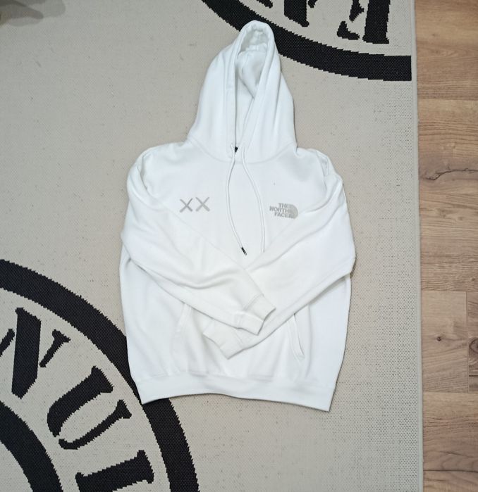 Hanorac The north face X Kaws