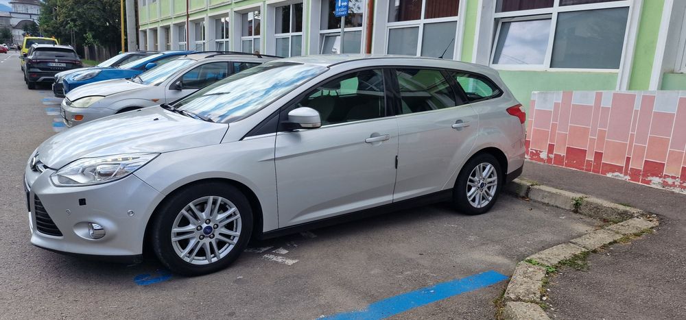 FORD Focus 2013 — imagine 4