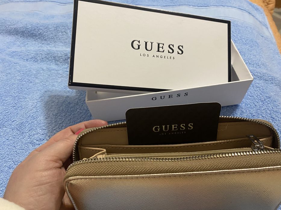 Portofel dama Guess
