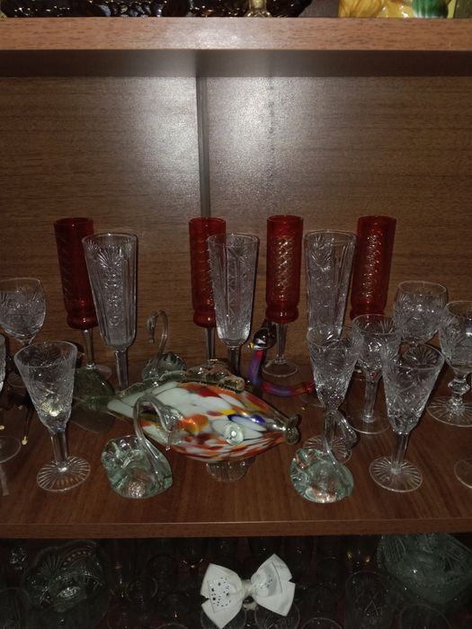 Продам хрустальные фужеры.