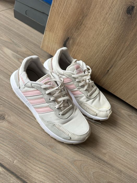 Дамски обувки ADIDAS