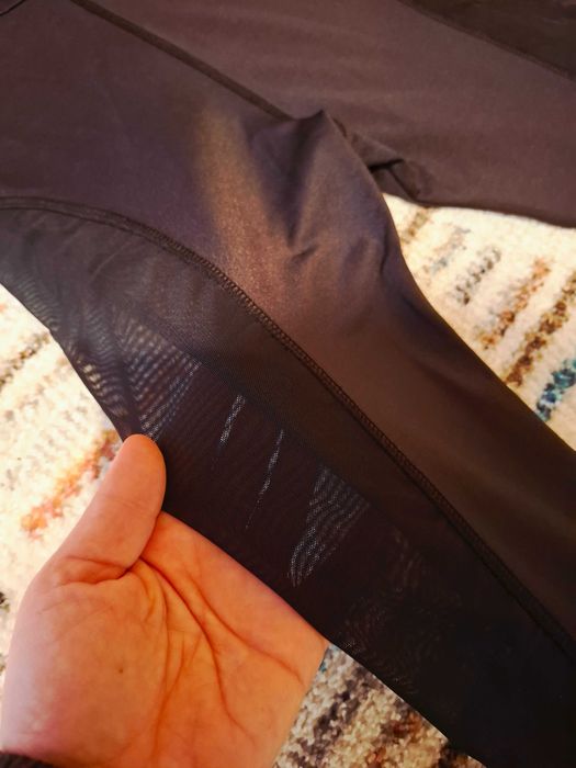 Цял дамски фитнес екип