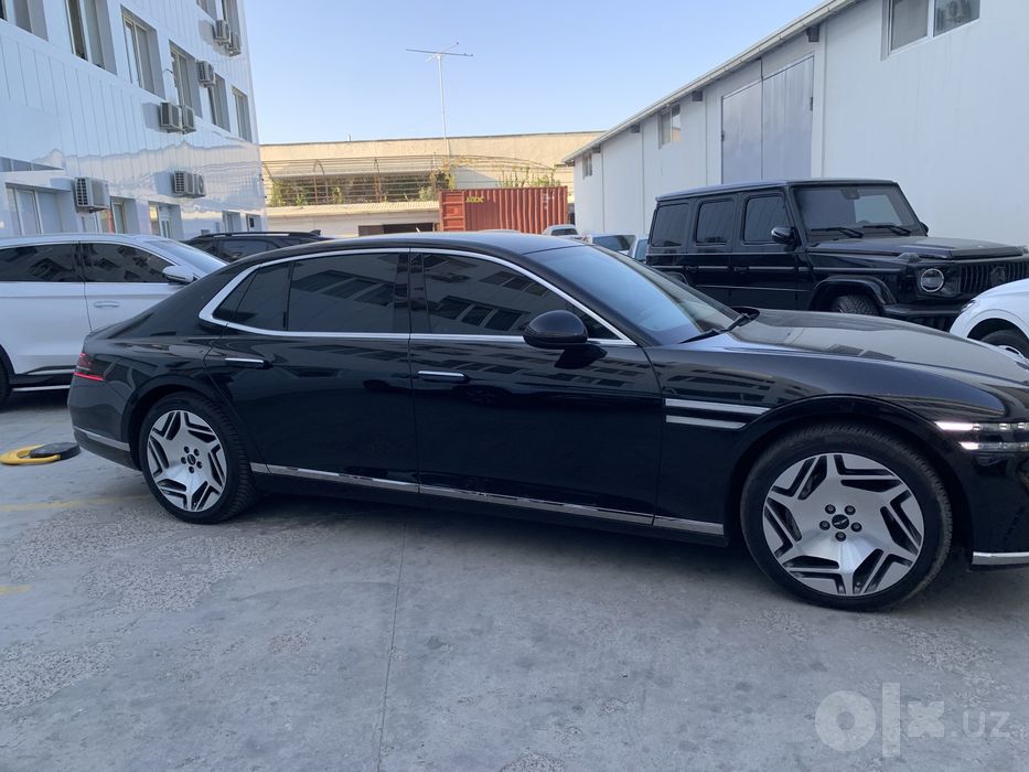 Genesis G90 Premium