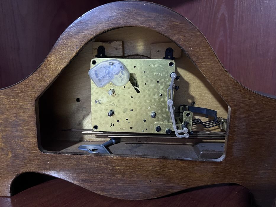 продаётся механические часы ВЕСНА