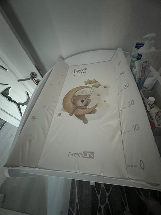 Cand patut multifunctional cu 5 sertare si masa de infasat