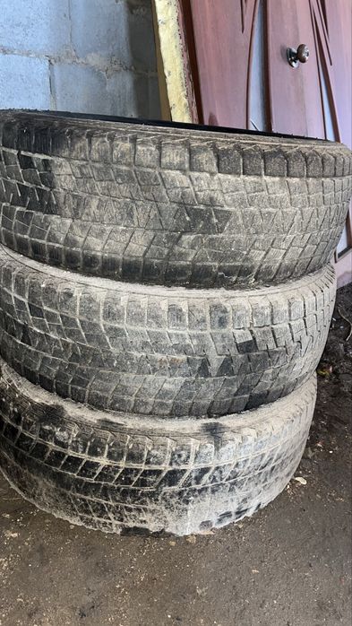 Продам резину R17