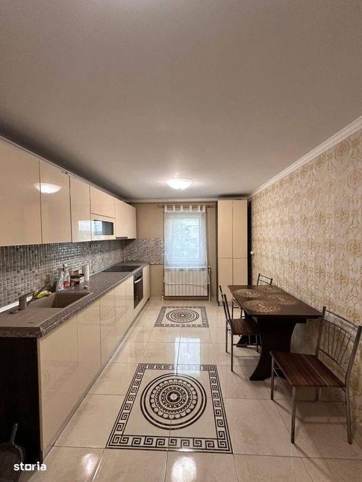 De vanzare apartament cu 2 camere și balcon, renovat,mobilat și utilat