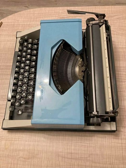 Mașină de scris Garcia de Luxe (Made in Italy)1963 NOUĂ / NEUTILIZATĂ