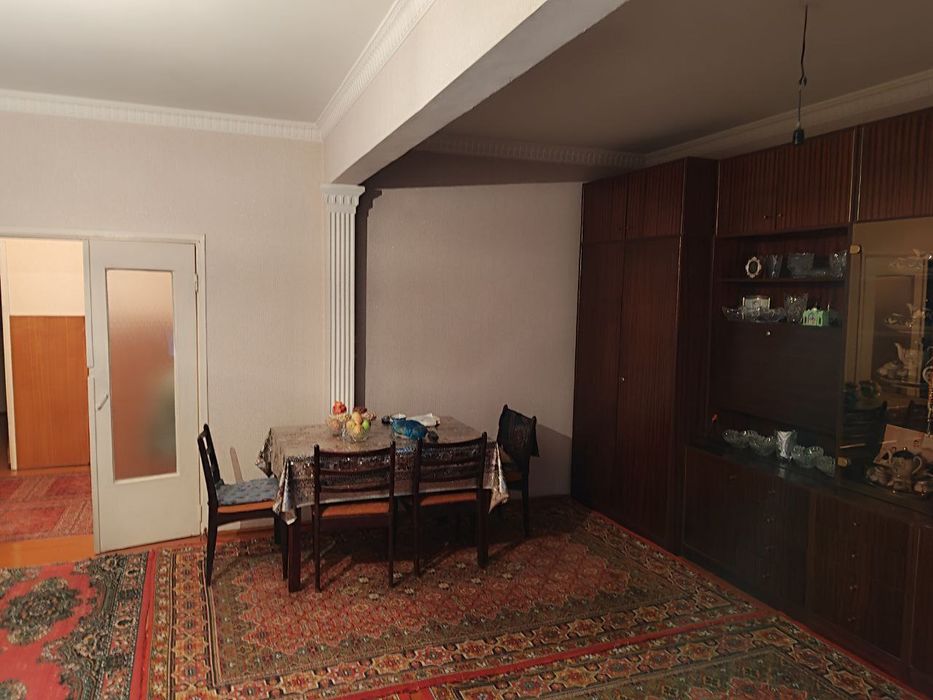 Sergeli3 joylashgan 4 xonali uy sotiladi judda srochniy