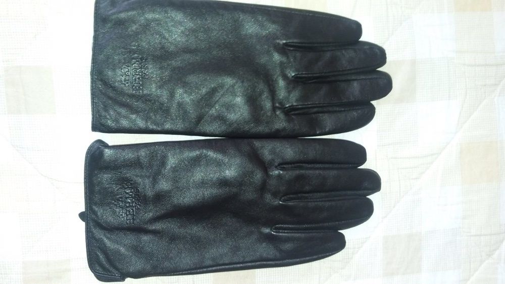 Кожанные перчатки
