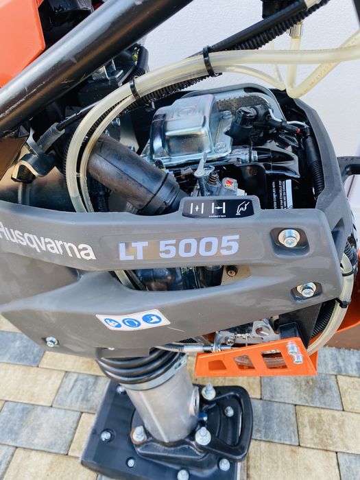 Husqvarna mai compactor LT 5005
