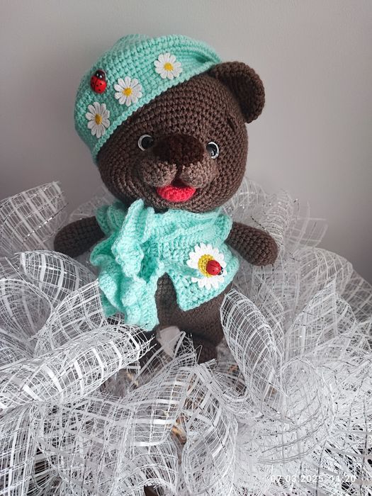 Плюшено плетено зайче