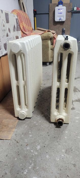 Батарею чугунную