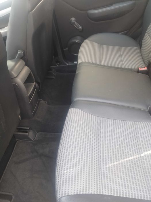 Лек автомобил Мерцедес