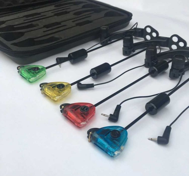 Set 4 Swingeri MKM3 cu Iluminare si Penar Transport Model FL