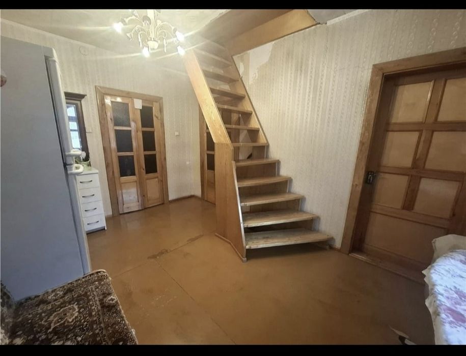 Продам двухэтажный дом