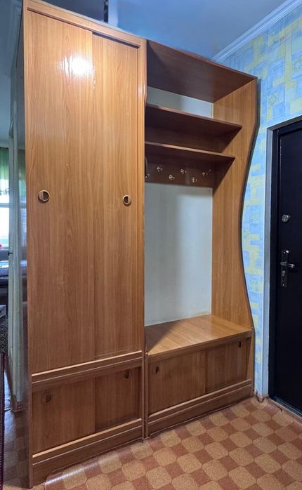 Срочно продам!  Прихожая