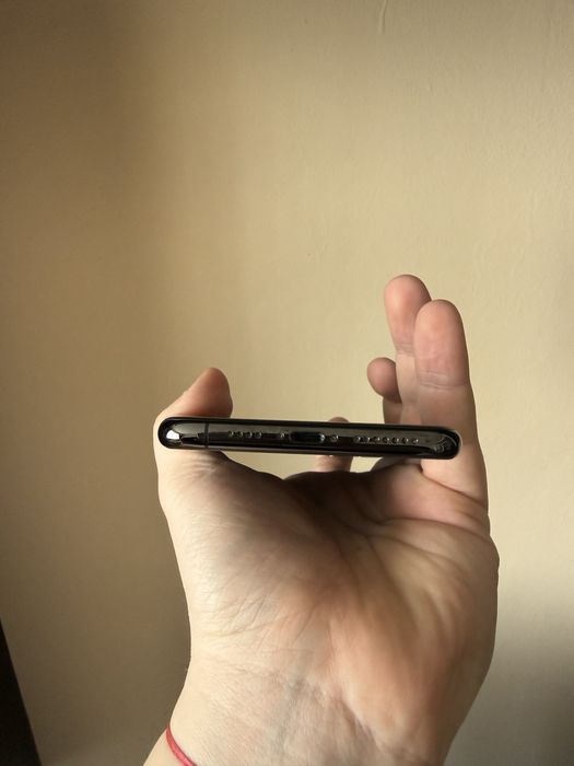 Iphone 11 pro max 93%