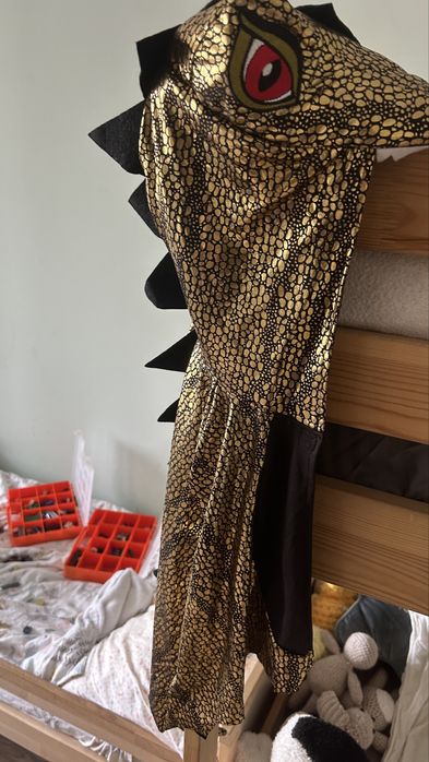 Продается карнавальный костюм дракона