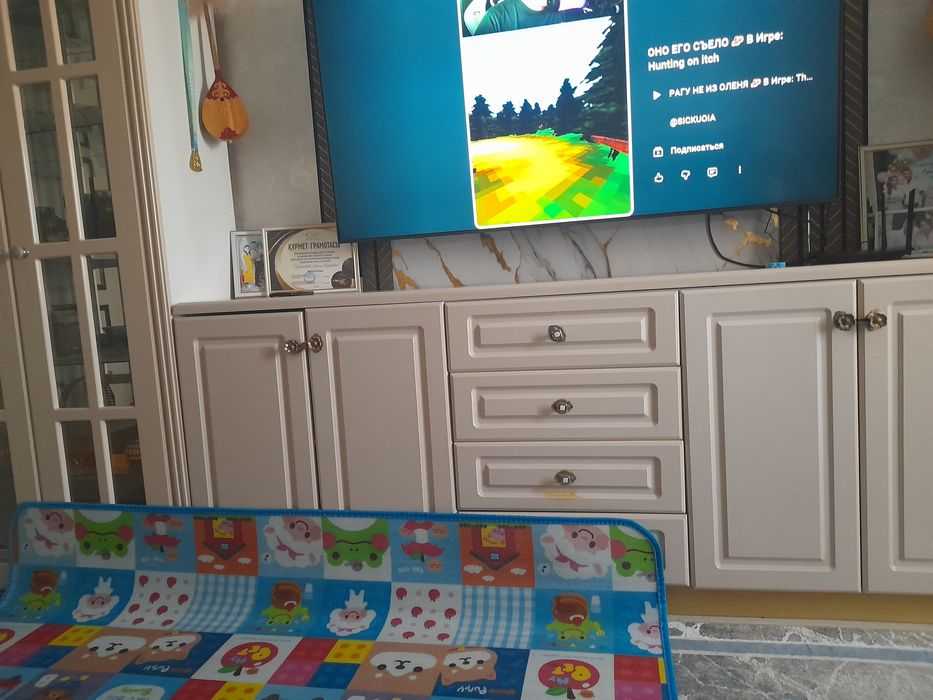 Срочно продам гарнитур