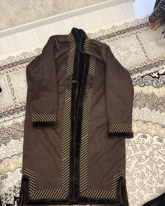 Туркман чопон сотилади