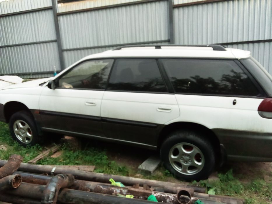 Продам Субару б3 универсал