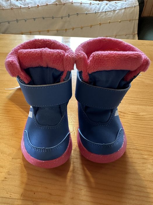Бебешки зимни обувки Adidas winterplay frozen I