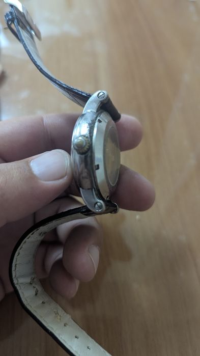 Продам часы мужские часы