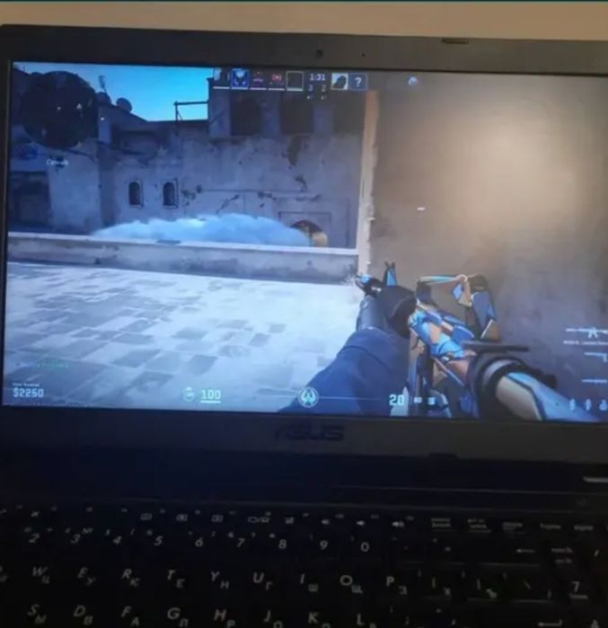 Шустрый Ноутбук ASUS