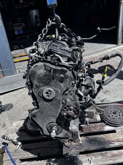 Dezmembram renault trafic 1.6 biturbo 2019