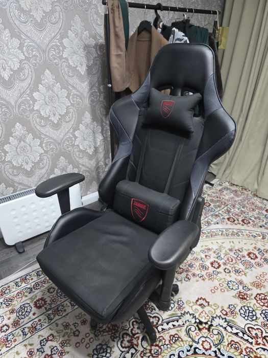 Компьютерное игровое кресло