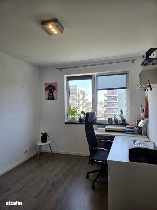 Apartament cu 3 camere, etaj intermediar, zona clinicii AMETHYST