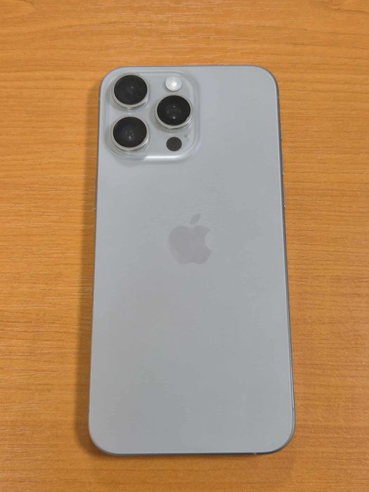 iPhone 15 pro max като нов !