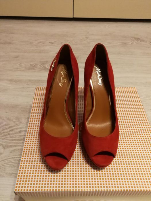 Pantofi eleganti