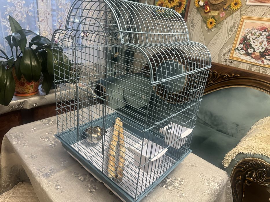 Продается клтека для попугая