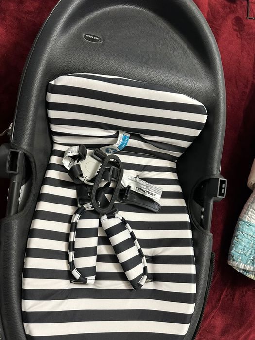 Продам коляску Hot Mom