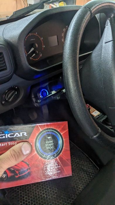 Установка сигнализации, магнитол, камер, центральных замков.