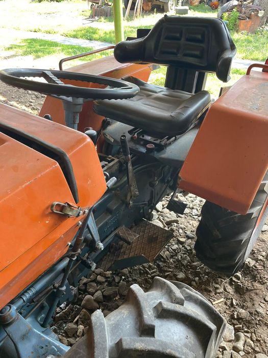 Tractoras Antonio Carraro di G