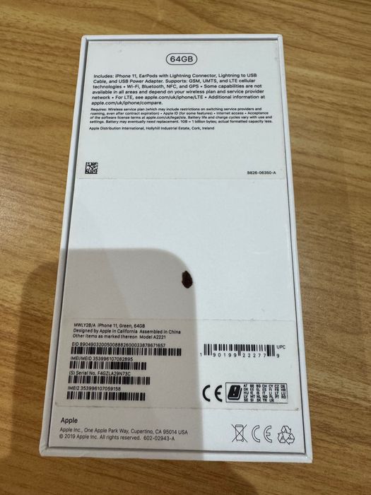 Vand Iphone 11 64gb in stare foarte buna