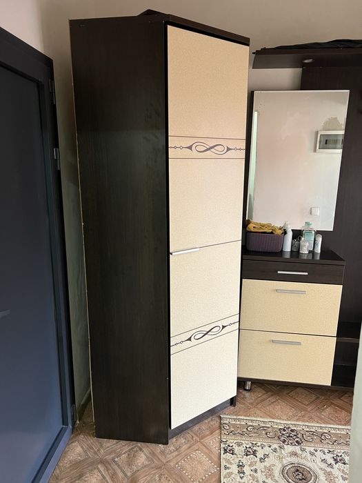 Шкаф для прихожей