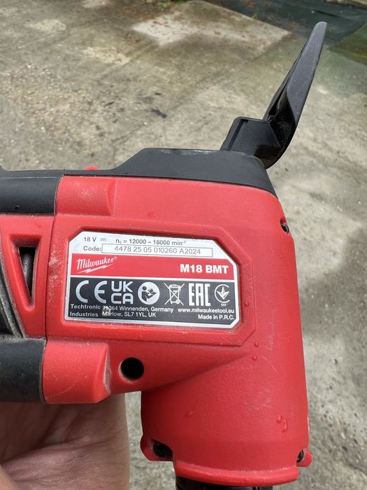 Multitool m18 volti cu acumulator