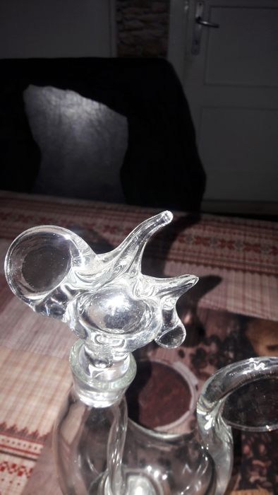 Carafâ de vim sau alte bâututri