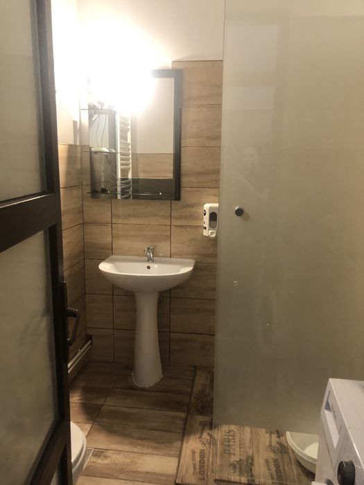Inchiriez garsoniera situata ultracentral, Bld A. I. Cuza in bloc de apartamente