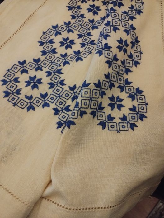 Старинна Ръчна бродерия