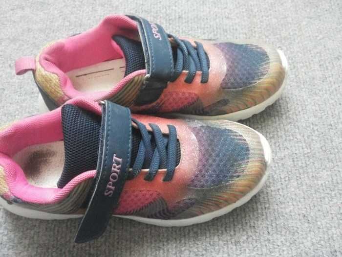 кроссовки на девочку 36 раз. ИДЕАЛ!!