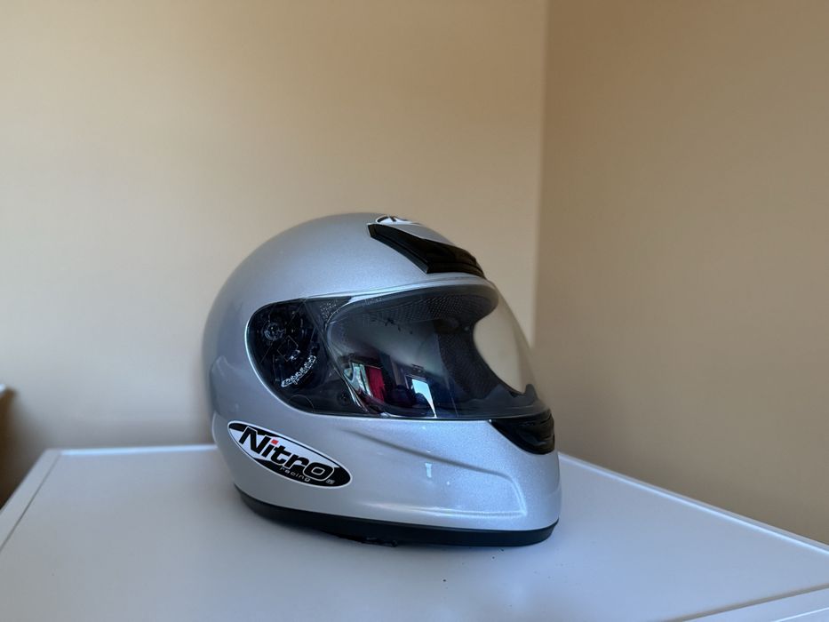 Продавам Мото Каски